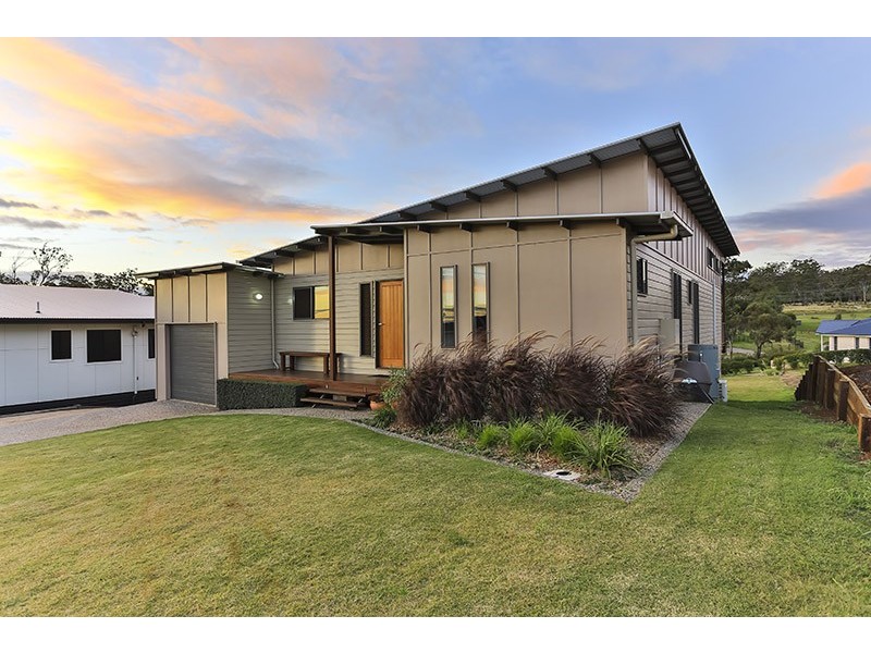 20 Trevean Drive, Highfields QLD 4352