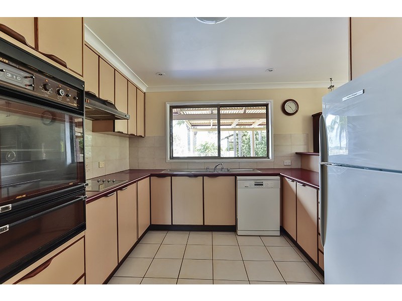 8 Coverdale Crescent, Cotswold Hills QLD 4350