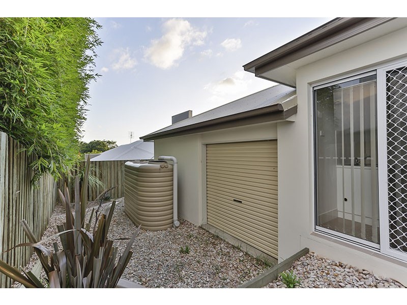 1/1A Barry Street, Mount Lofty QLD 4350