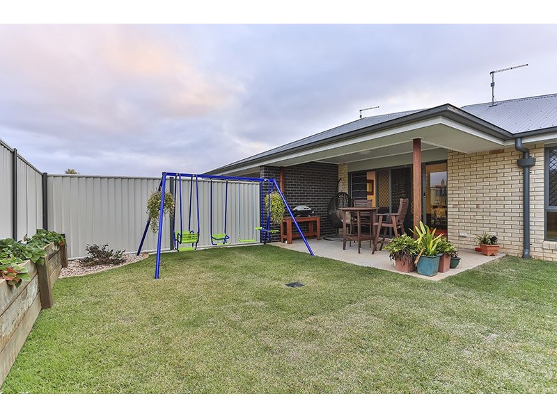1/16 Tempest Drive, Glenvale QLD 4350