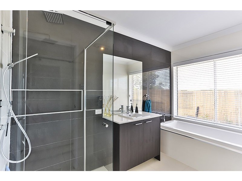 36 Bennett Street, Kleinton QLD 4352