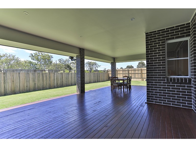 36 Bennett Street, Kleinton QLD 4352