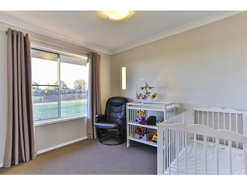 48 Bennett Street, Kleinton QLD 4352