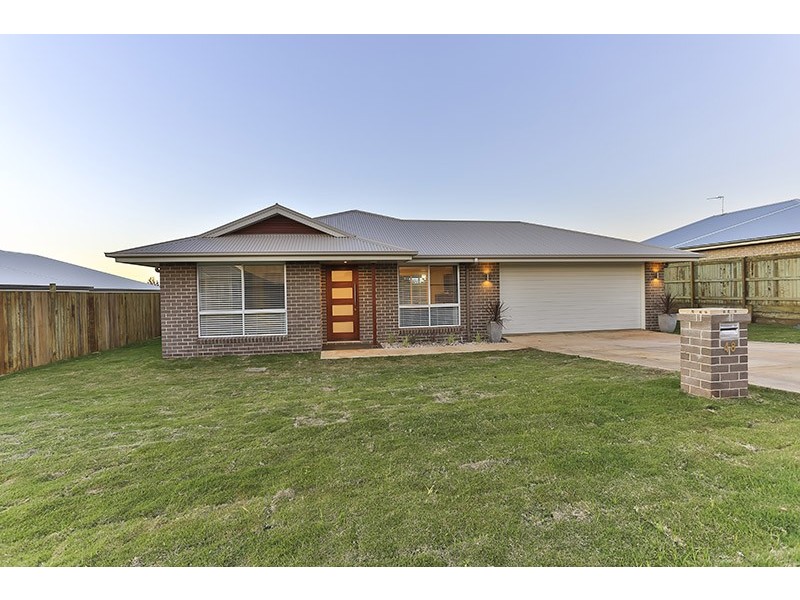 48 Bennett Street, Kleinton QLD 4352