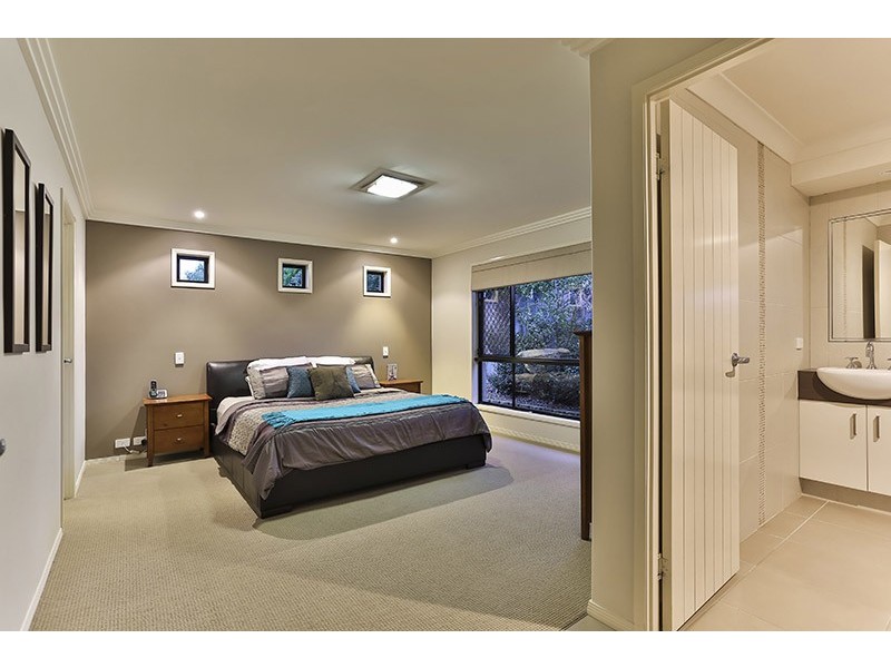 19 Currawong Drive, Highfields QLD 4352