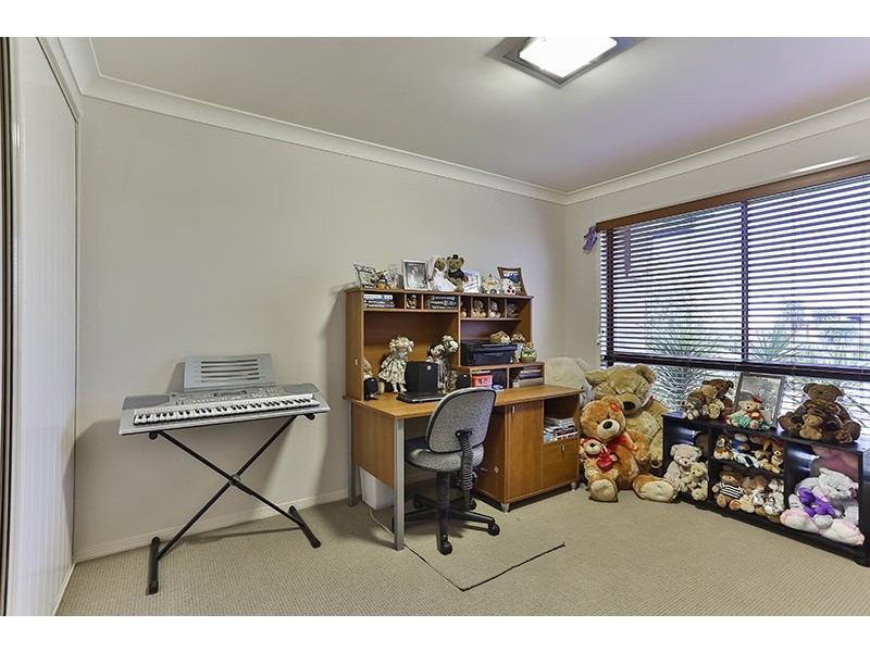 19 Currawong Drive, Highfields QLD 4352