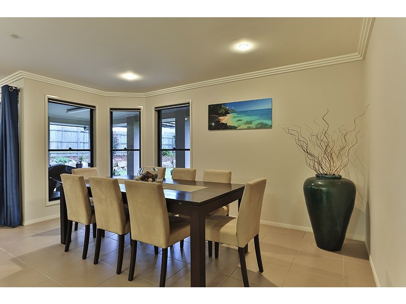 19 Currawong Drive, Highfields QLD 4352