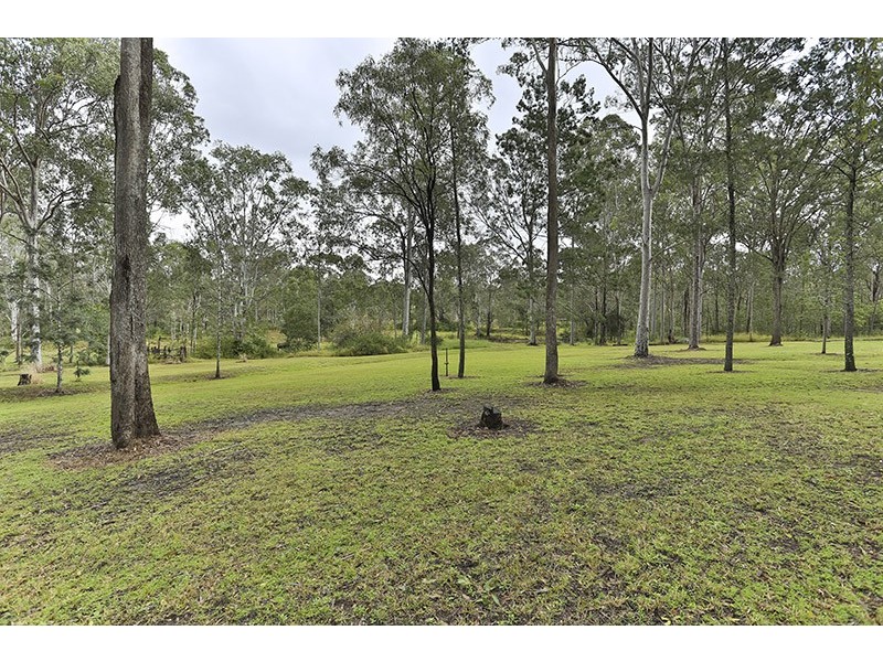 779 Murphys Creek Road, Upper Lockyer QLD 4352