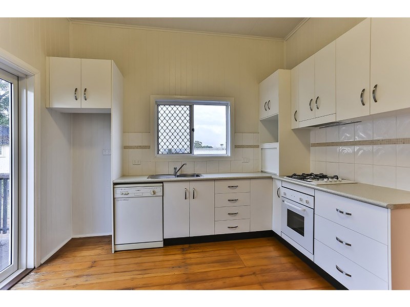 8 Kelfield Street, North Toowoomba QLD 4350