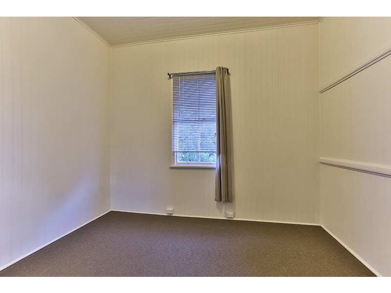 8 Kelfield Street, North Toowoomba QLD 4350