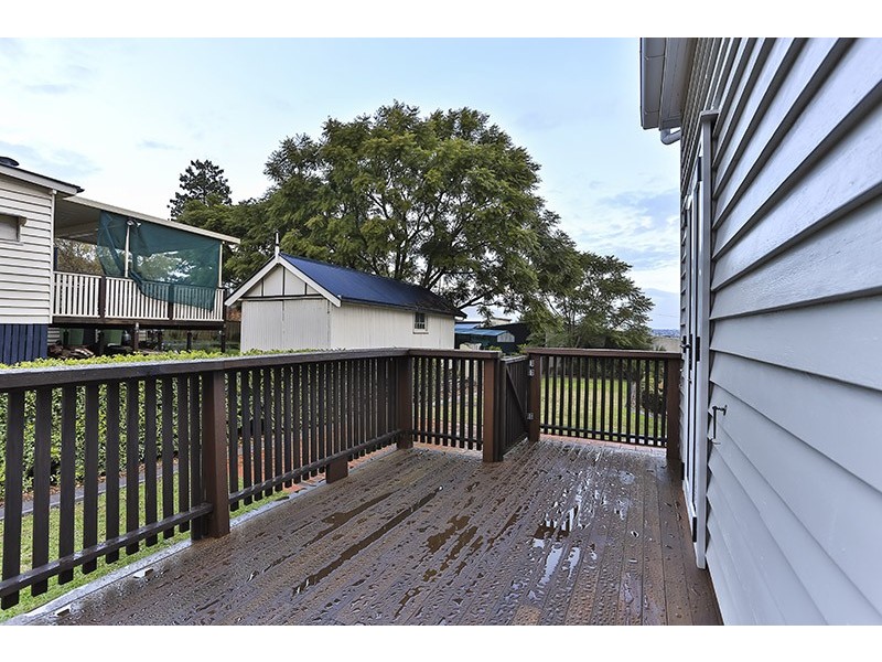 8 Kelfield Street, North Toowoomba QLD 4350