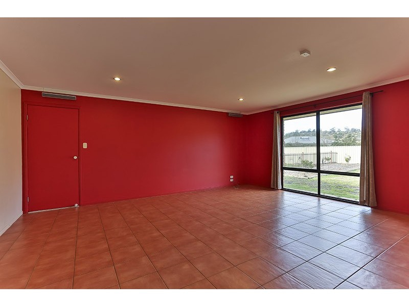 66 Phipps Drive, Meringandan West QLD 4352