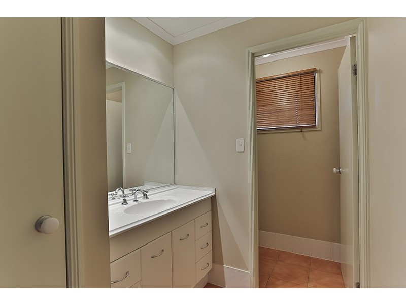 66 Phipps Drive, Meringandan West QLD 4352