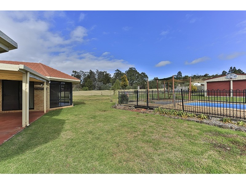 66 Phipps Drive, Meringandan West QLD 4352