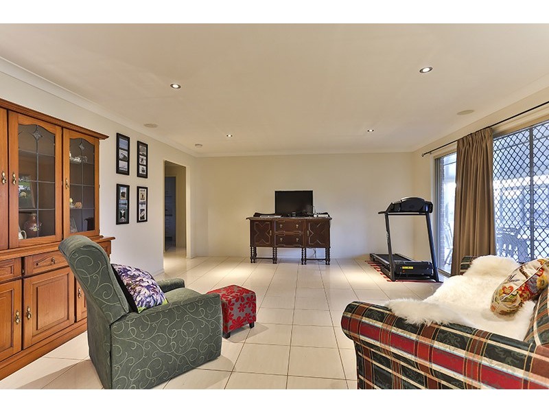 29 Hinchliffe Drive, Kearneys Spring QLD 4350