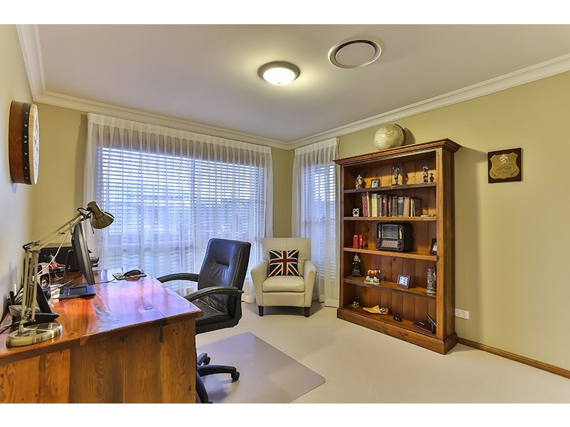 6 Pelican Drive, Rangeville QLD 4350