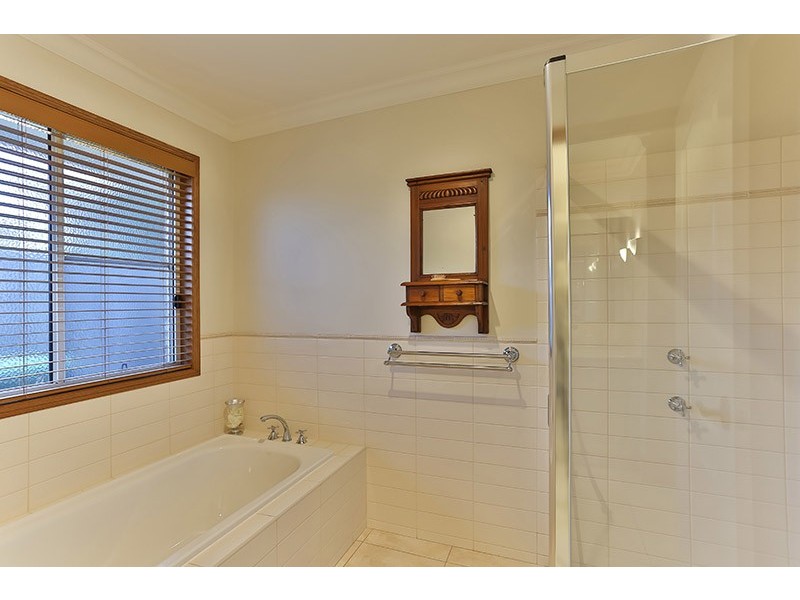 6 Pelican Drive, Rangeville QLD 4350