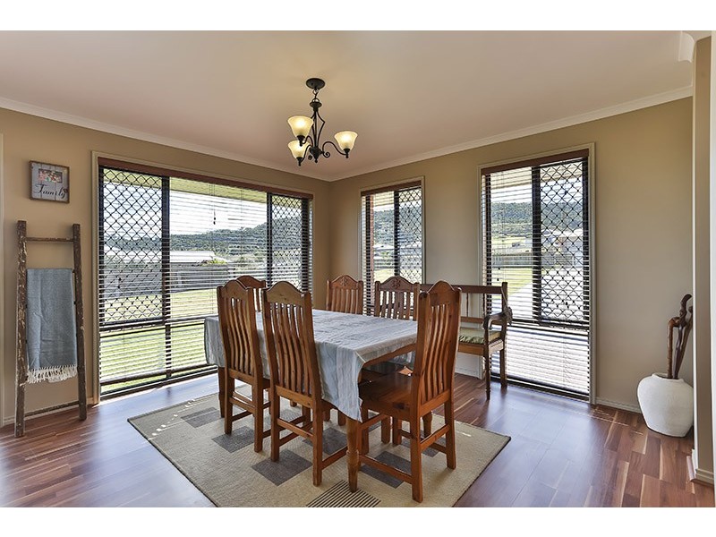 6 Commonwealth Crescent, Gowrie Junction QLD 4352