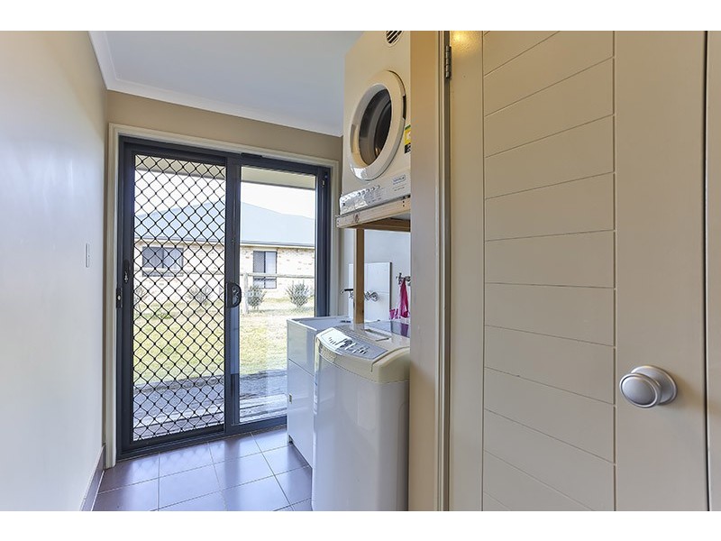 6 Commonwealth Crescent, Gowrie Junction QLD 4352