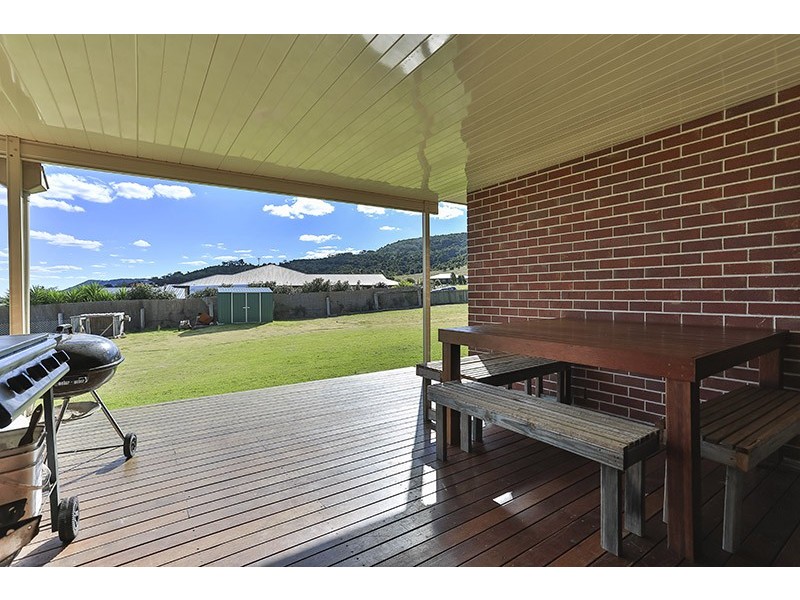 6 Commonwealth Crescent, Gowrie Junction QLD 4352