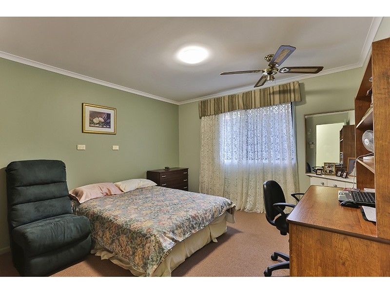 16 Paull Street, Wilsonton QLD 4350