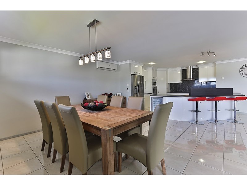 11 Alexander Avenue, Highfields QLD 4352