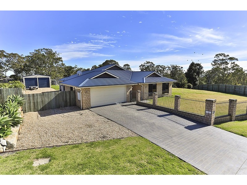 27 Federation Drive, Highfields QLD 4352