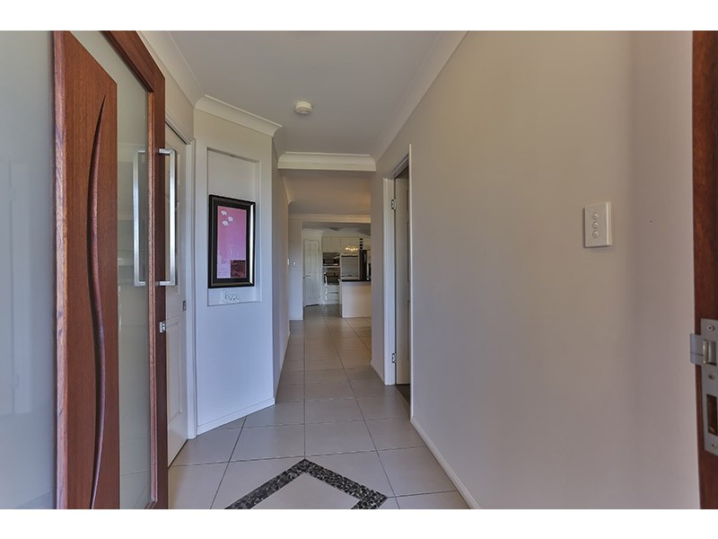 27 Federation Drive, Highfields QLD 4352