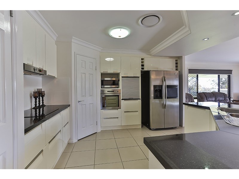 27 Federation Drive, Highfields QLD 4352