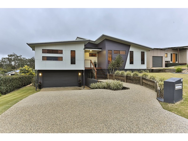 18 Trevean Drive, Kleinton QLD 4352