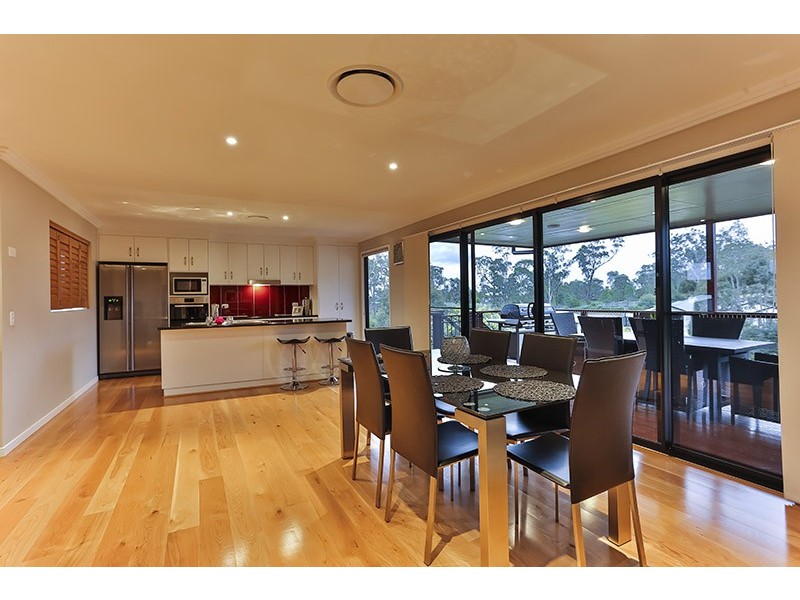 18 Trevean Drive, Kleinton QLD 4352