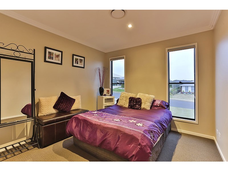 18 Trevean Drive, Kleinton QLD 4352