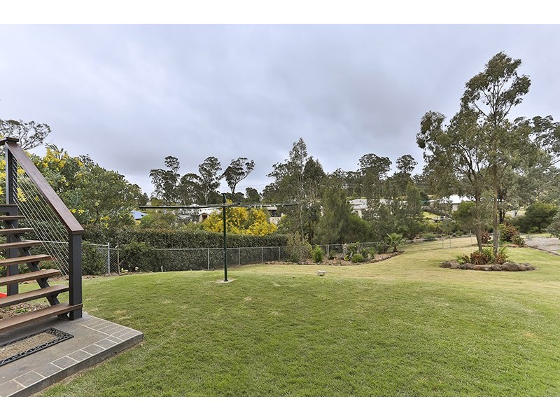 18 Trevean Drive, Kleinton QLD 4352