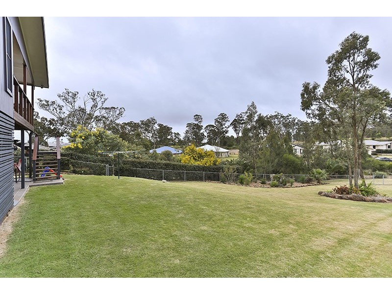 18 Trevean Drive, Kleinton QLD 4352