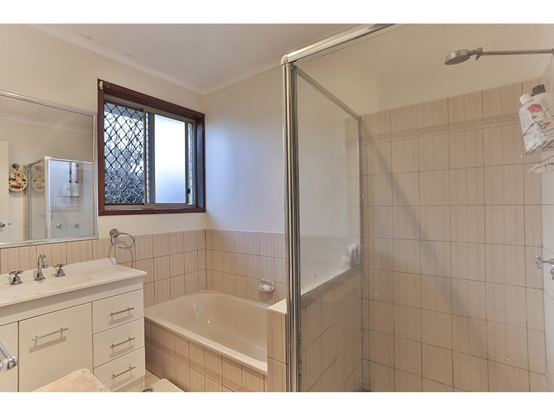 39 Riethmuller Street, Kearneys Spring QLD 4350