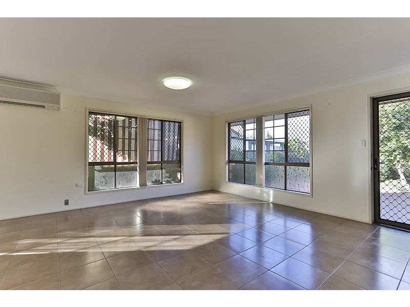 2/19 Port Street, Wilsonton QLD 4350