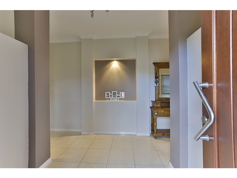2 Currawong Drive, Highfields QLD 4352
