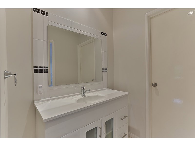 2 Currawong Drive, Highfields QLD 4352