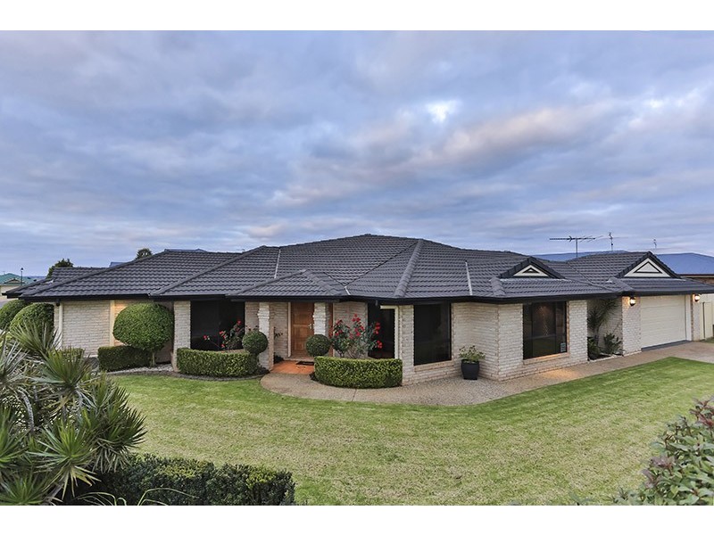 8 Degan Court, Highfields QLD 4352