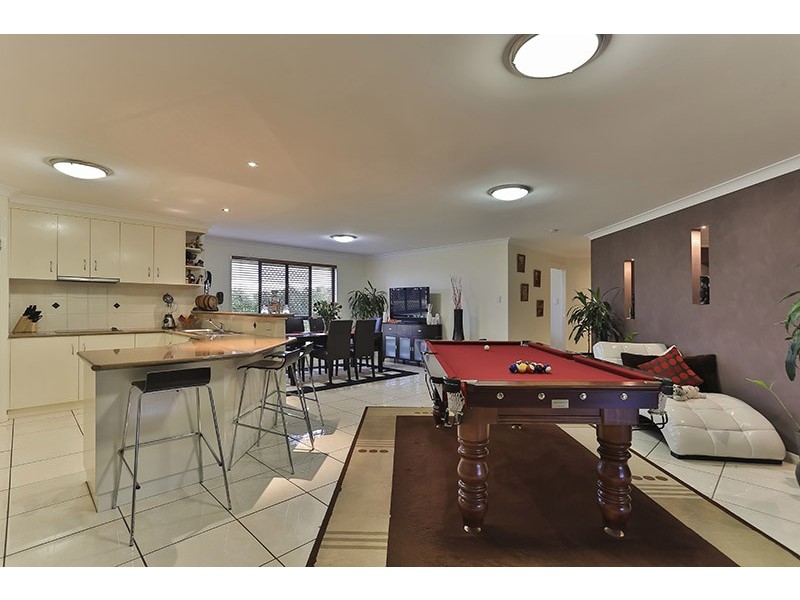 8 Degan Court, Highfields QLD 4352