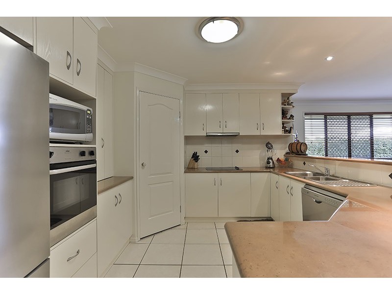 8 Degan Court, Highfields QLD 4352