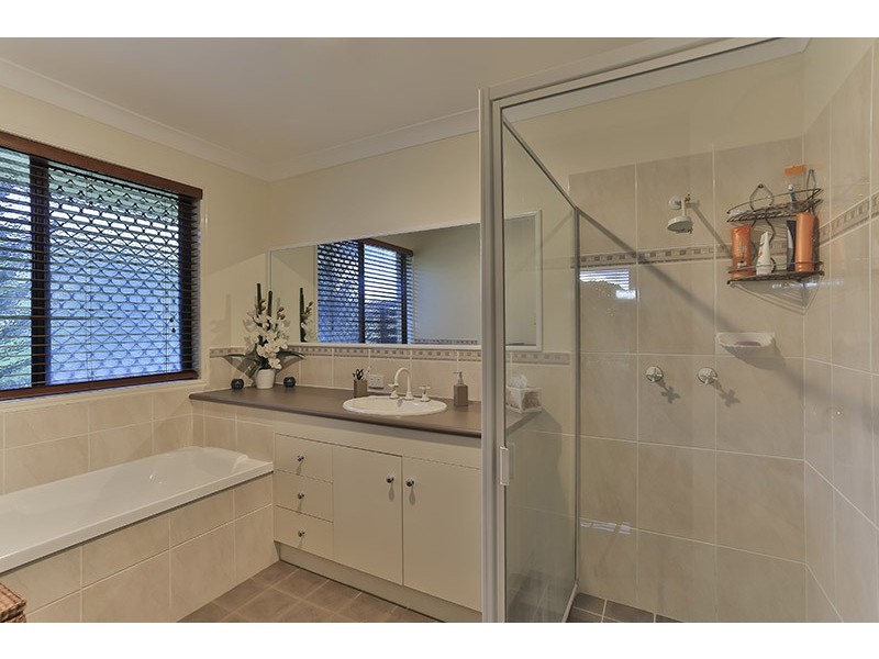 8 Degan Court, Highfields QLD 4352
