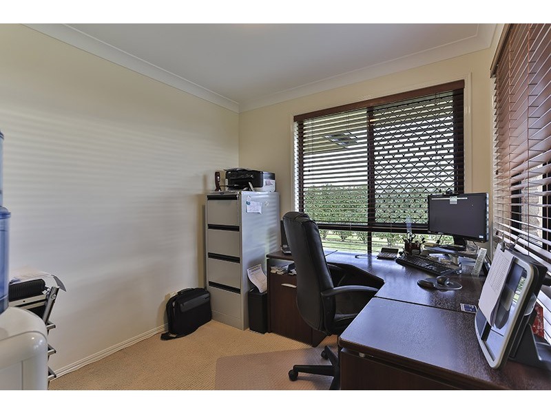 8 Degan Court, Highfields QLD 4352