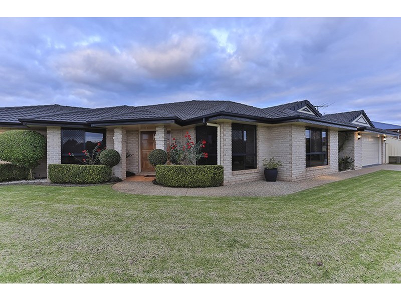 8 Degan Court, Highfields QLD 4352