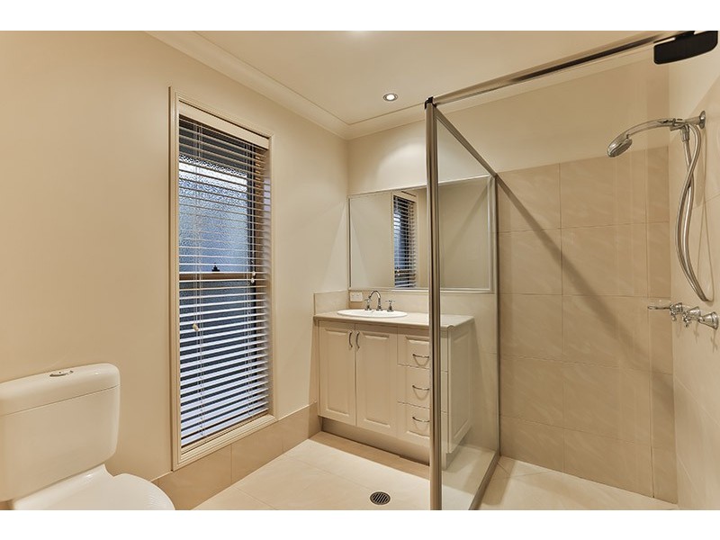 29 Hinchcliffe Drive, Kearneys Spring QLD 4350