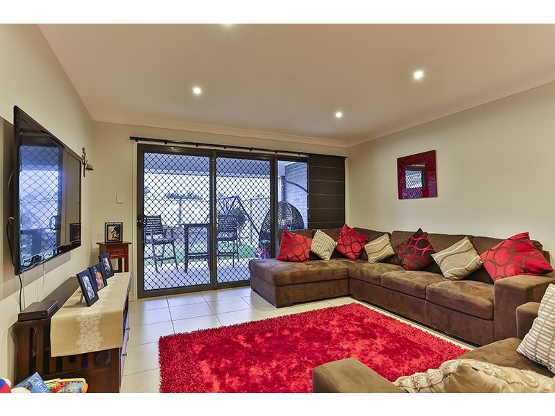 1/16 Tempest Drive, Glenvale QLD 4350