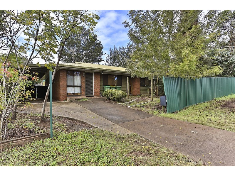 4 Burgundy Street, Wilsonton Heights QLD 4350