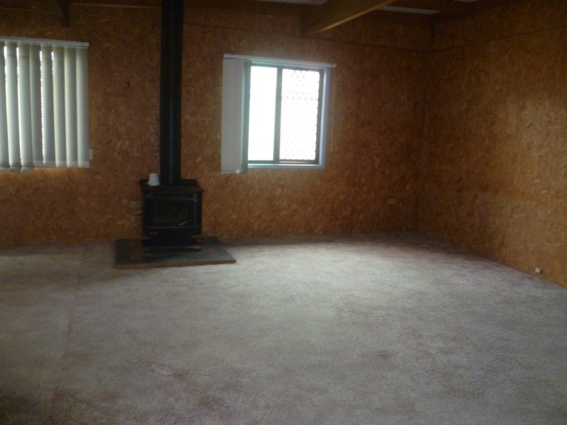 4 Edmund Street, Newtown QLD 4350