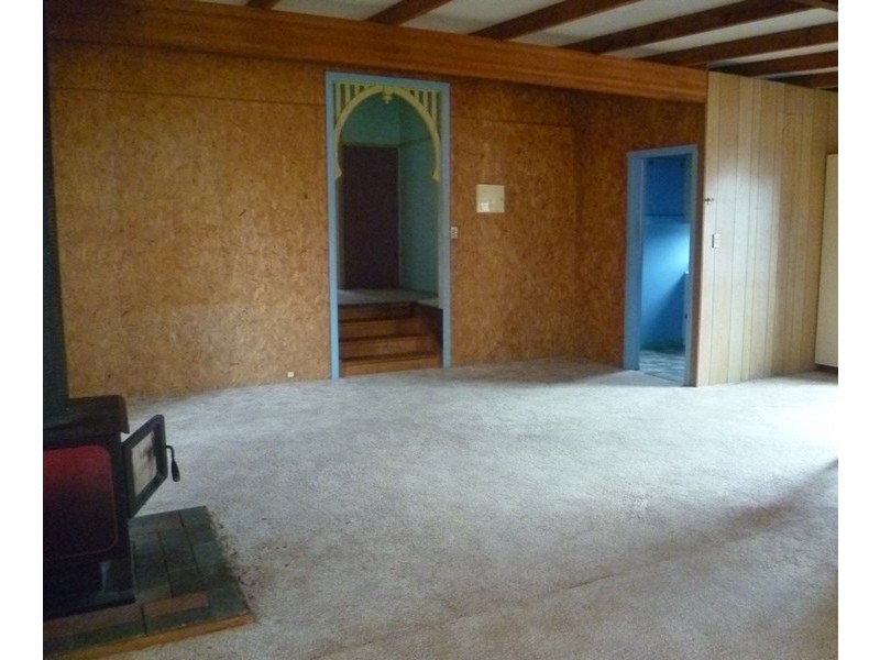 4 Edmund Street, Newtown QLD 4350