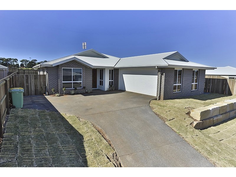 10 Tempest Drive, Glenvale QLD 4350